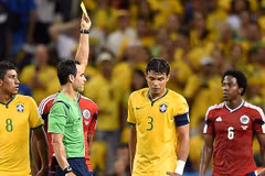 Brazil kêu gọi FIFA xóa án phạt cho trung vệ Thiago Silva 