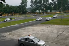 [News Game] Có nên phân biệt bằng lái số sàn và số tự động?