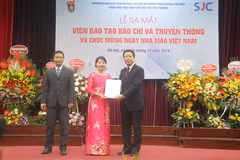 Ra mắt Viện Đào tạo Báo chí và Truyền thông thuộc Đại học KHXH&NV