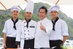 Martin Yan tại giới thiệu các món ăn đặc sản của Việt Nam. (Ảnh do Công ty Điền Quân cung cấp)