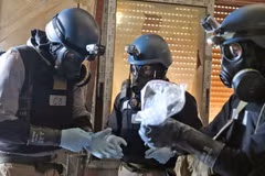 [Video] Chuyên gia của OPCW đến Douma sau nhiều ngày trì hoãn
