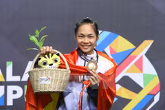 Phạm Thị Tươi là người mở hàng huy chương vàng cho tuyển Pencak Silat Việt Nam. (Ảnh: Quốc Khánh/TTXVN)
