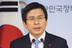 Quyền Tổng thống kiêm Thủ tướng Hàn Quốc Hwang Kyo-ahn. (Nguồn: South China Morning Post)