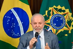 Tổng thống Brazil Luiz Inacio Lula da Silva đề xuất với G7 đánh thuế giới siêu giàu. (Ảnh: AFP/TTXVN)