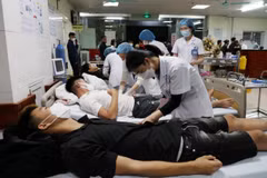 Đến sáng 6/4, sức khỏe của 92 công nhân Công ty TNHH sản xuất giày Chung Jye nghi bị ngộ độc thực phẩm đã cơ bản ổn định. (Ảnh minh họa: Thái Hùng/TTXVN)