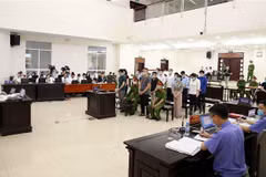 Quang cảnh phiên tòa. (Ảnh: Phạm Kiên/TTXVN)