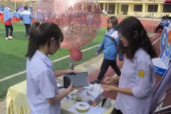 Ngày Sách Việt Nam tại Lào Cai lần thứ 8 có chủ đề 'Sách trong thời đại công nghệ số.' (Ảnh: Hương Thu/TTXVN)