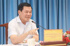 Ông Nguyễn Hồng Lĩnh, Bí thư Tỉnh ủy Đồng Nai phát biểu tại cuộc họp. (Ảnh: Công Phong/TTXVN)