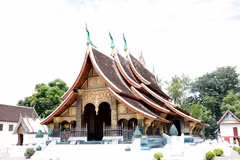 Wat Xiengthong - biểu tượng kiến trúc văn hóa chùa cổ của Lào