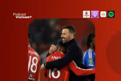 MU tiếc nuối khi HLV tạm quyền Van Nistelrooy ra đi với thành tích bất bại