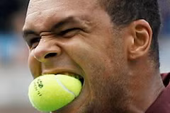 Jo-Wilfried Tsonga "ăn bóng" tại giải Mỹ mở rộng