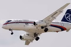 Chiếc Sukhoi Superjet 100