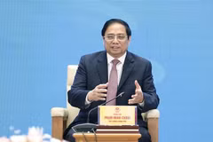 Thủ tướng Chính phủ Phạm Minh Chính đối thoại với phụ nữ Việt Nam
