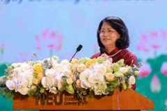 Phó Chủ tịch nước Đặng Thị Ngọc Thịnh phát biểu tại Đại hội thi đua yêu nước ngành giáo dục. (Ảnh: PV/Vietnam+)