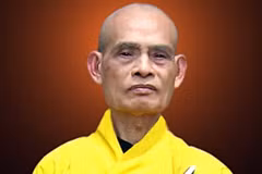 Hòa thượng Thích Phổ Tuệ được Đại hội suy tôn Pháp chủ Giáo hội Phật giáo Việt Nam khóa VIII, nhiệm kỳ 2017-2022. (Ảnh: Nguyễn Dân/TTXVN)