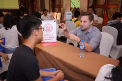 Học sinh tham dự hội thảo du học Mỹ. (Ảnh: Phạm Mai/Vietnam+)