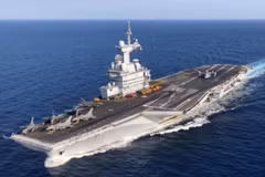 Tàu sân bay Charles de Gaulle.