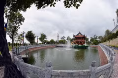 Phong cảnh chùa Ba Vàng. (Ảnh: Thanh Hà/TTXVN)