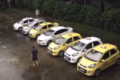 Tạm giữ 7 tài xế taxi 'dù' để điều tra về hành vi đuổi đánh một tài xế
