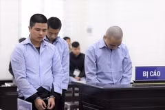 Ba bị cáo tại phiên tòa. (Nguồn: Plo.vn)