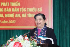 Ủy viên Bộ Chính trị, Phó Chủ tịch Thường trực Quốc hội Tòng Thị Phóng phát biểu khai mạc hội thảo. (Ảnh: Phương Hoa/TTXVN)