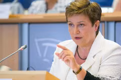 Ủy viên châu Âu phụ trách ngân sách và nguồn nhân lực Kristalina Georgieva. (Nguồn: euractiv.com)