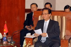 Thủ tướng tiếp xúc song phương bên lề Hội nghị MRC