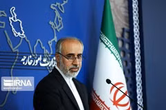 Người phát ngôn Bộ Ngoại giao Iran Nasser Kanaani phát biểu tại một cuộc họp báo ở Tehran. (Ảnh: IRNA/TTXVN)