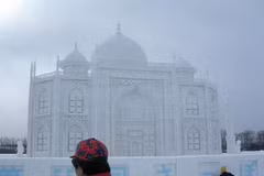 Công trình Taj Mahal bằng băng tuyết. (Nguồn: Internet)