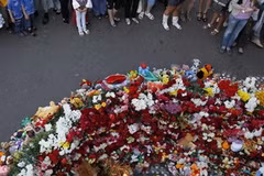 Tưởng niệm nạn nhân trong vụ đắm tàu du lịch Bulgaria tại cảng Kazan, Nga ngày 12/7. (Nguồn: Reuters ) 