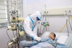 Chuyển COVID-19 sang “bệnh nhóm B” - Nhiều câu hỏi bỏ ngỏ