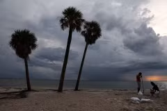 Bão Ian có thể mạnh lên cấp 4 trước khi đổ bộ vào bang Florida của Mỹ
