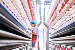Hoạt động sản xuất của Trung Quốc bất ngờ giảm trong tháng Bảy