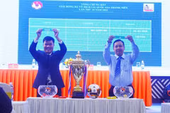 Ban tổ chức bốc thăm, xếp lịch thi đấu Vòng chung kết Giải bóng đá Vô địch U21 Quốc gia Thanh Niên năm 2022. (Ảnh: Tá Chuyên/TTXVN)