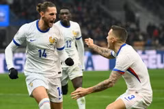 Rabiot (số 14) tỏa sáng giúp Pháp đánh bại Italy, giành ngôi nhất bảng. (Nguồn: Getty Images)