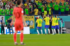 Huyền thoại M.U chỉ trích điệu nhảy ăn mừng của đội tuyển Brazil