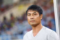 Huấn luyện viên Hữu Thắng có nhiều sai lầm trong thời gian dẫn dắt U22 Việt Nam tại SEA Games. (Ảnh: Minh Chiến/Vietnam+)