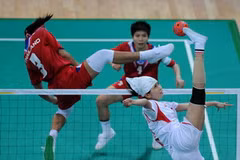 Pha tấn công của các vận động viên Việt Nam trong một trận đấu. (Ảnh: Quốc Khánh/TTXVN)