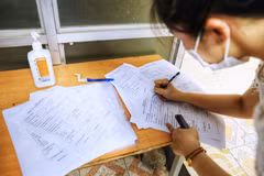 Hà Nội rà soát, xét nghiệm COVID-19 tất cả người trở về từ Đà Nẵng. (Ảnh: Thành Đạt/TTXVN)