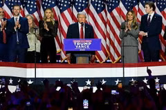 Ông Donald Trump phát biểu trước những người ủng hộ tại Trung tâm Hội nghị Palm Beach, bang Florida, Mỹ. (Ảnh: Getty Images/TTXVN)