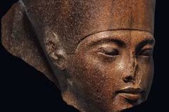 Ai Cập muốn ngăn Christie's đấu giá bức tượng Vua Tutankhamun
