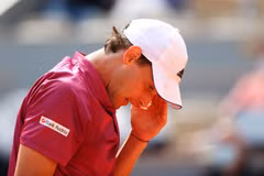 Thiem bị loại ngay từ vòng 1 Roland Garros. (Nguồn: Getty Images)