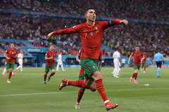Ronaldo tỏa sáng, đưa Bồ Đào Nha vào vòng 1/8 EURO 2020. (Nguồn: AFP)