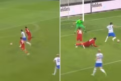 Van Dijk trượt ngã trong ngày tái xuất khiến Liverpool bại trận