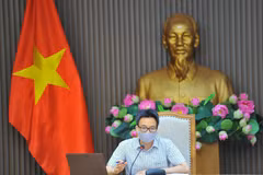 Phó Thủ tướng Chính phủ Vũ Đức Đam, Trưởng Ban Chỉ đạo Quốc gia phòng, chống dịch COVID-19 chủ trì cuộc họp. (Ảnh: Minh Đức/TTXVN)