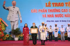Trao tặng phần thưởng cao quý cho các tập thể, cá nhân ở Đồng Nai