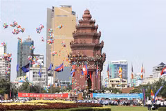 Quang cảnh Lễ kỷ niệm 69 năm Quốc khánh Campuchia. (Ảnh: Nguyễn Vũ Hùng/TTXVN)