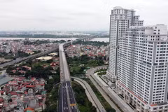 Tuyến đường vành đai 3 hoàn thành nối liền với cầu Thăng Long. (Ảnh: Huy Hùng/TTXVN)