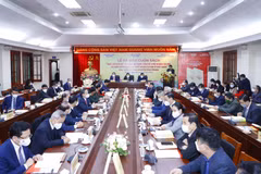 Lễ ra mắt cuốn sách Một số vấn đề lý luận và thực tiễn về chủ nghĩa xã hội và con đường đi lên chủ nghĩa xã hội ở Việt Nam. (Ảnh: Phương Hoa/TTXVN) 
