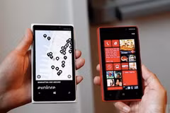 Lumia 920 và 820. (Nguồn: Boys Genius Report)
